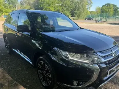 Used Mitsubishi Outlander P-HEV 203 HP (149 kW) 2016 Estate