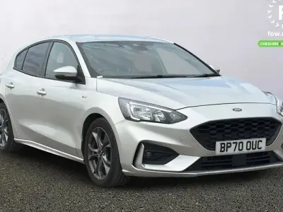 Used Ford Focus ST-Line 125 HP (91 kW) 2021 Silver Hatchback