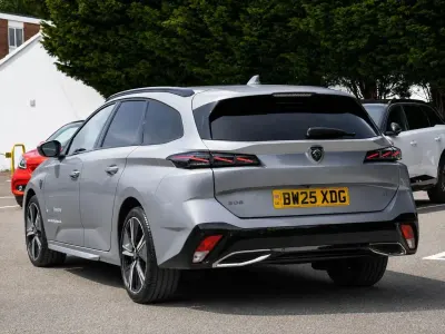 Used Peugeot 308 SW GT 129 HP (94 kW) 2025 Grey Estate