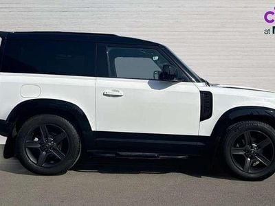 Usado Land Rover Defender SE Dynamic 249 HP (183 kW) 2022 Branco SUV