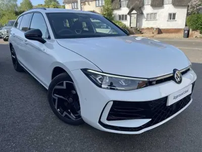 Used VW Passat 204 HP (150 kW) 2025 Estate