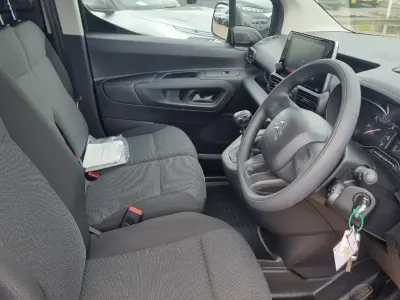 Used Citroën Berlingo 99 HP (72 kW) 2023 Grey MPV