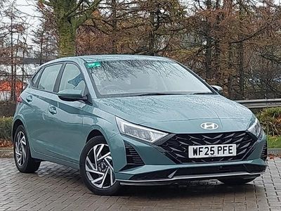 Used Hyundai i20 Advanced 100 HP (73 kW) 2025 Green Hatchback