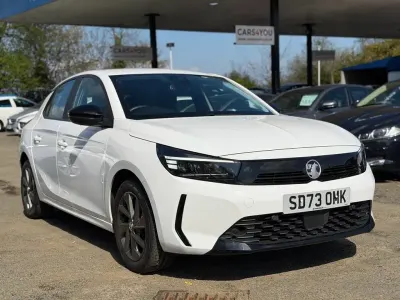 Used Vauxhall Corsa Design Edition 100 HP (73 kW) 2023 White Hatchback