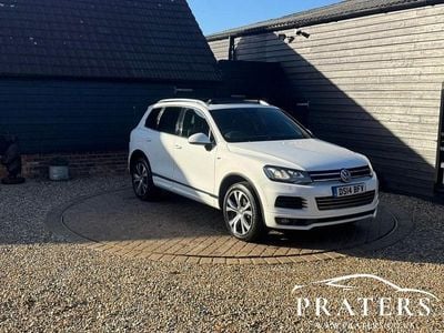 White Used 2014 VW Touareg R-line SUV | £11,000 (Fair price)