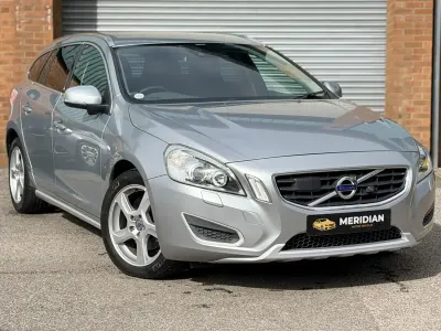Used Volvo V60 SE Lux 180 HP (132 kW) 2026 Silver Estate