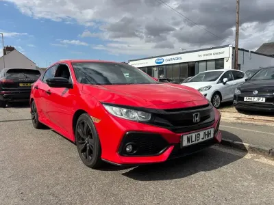 Used Honda Civic SR 129 HP (94 kW) 2018 Red Hatchback