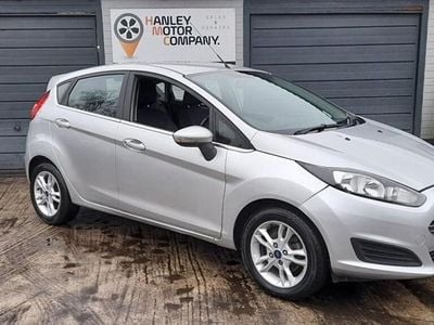Used Ford Fiesta Zetec 82 HP (60 kW) 2016 Silver Hatchback