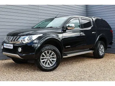 Second-hand Mitsubishi L200 Warrior 178 CP (130 kW) 2015 Negru Pickup
