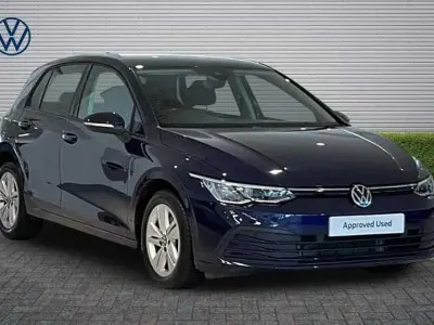 Used VW Golf VIII Life 130 HP (95 kW) 2021 Blue Hatchback