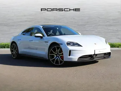Begagnad Porsche Taycan 439 kW (598 HK) 2026 Grå Sedan