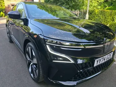 Used Renault Megane E-Tech Komfort 160 kW (218 HP) 2024 Hatchback