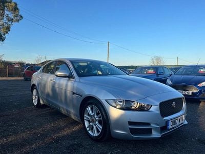 Begagnad Jaguar XE Prestige 2017 Silver Sedan