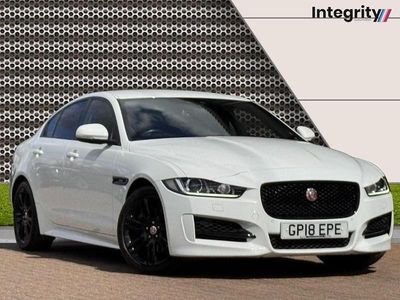 Begagnad Jaguar XE R-Sport 250 HK (183 kW) 2018 Vit Sedan