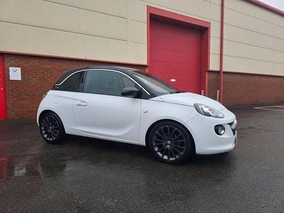 Used Vauxhall Adam Glam 70 HP (51 kW) 2015 White Hatchback