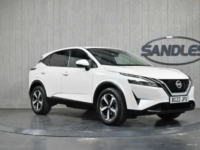Used Nissan Qashqai N-Connecta 140 HP (102 kW) 2022 White SUV