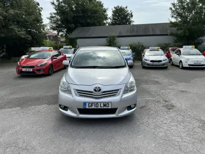 Used Toyota Verso 126 HP (92 kW) 2010 Silver MPV