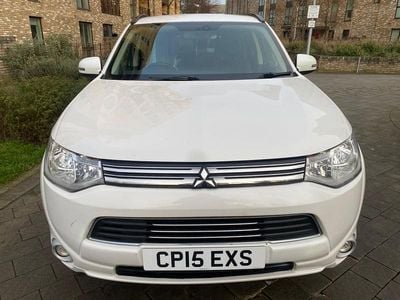 White Used 2015 Mitsubishi Outlander P-HEV Estate | £4,290 (Super price)