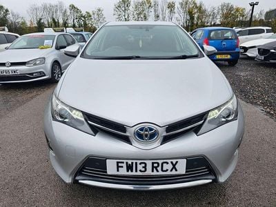 Toyota Auris Hybrid