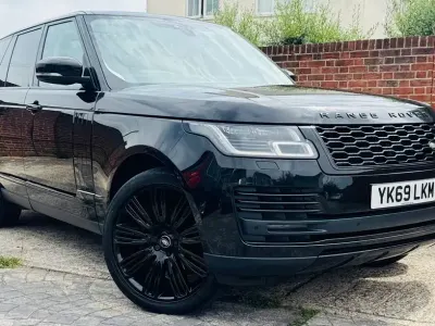 Used Land Rover Range Rover Vogue 275 HP (202 kW) 2019 Black SUV