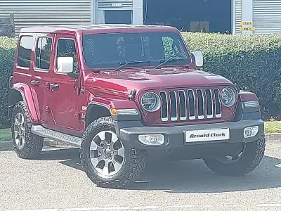 Used Jeep Wrangler Overland 268 HP (197 kW) 2022 Red SUV