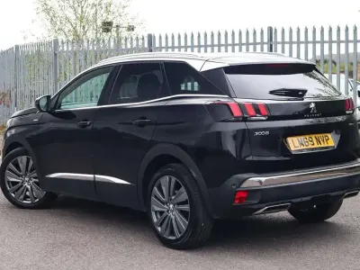 Używany Peugeot 3008 Premium 130 KM (95 kW) 2019 Czarny SUV