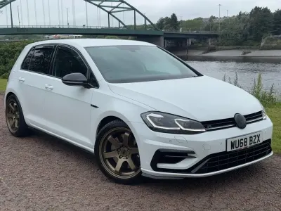 Used VW Golf VII R 310 HP (228 kW) 2018 White Hatchback