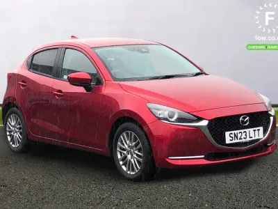 Używany Mazda 2 Inclusive 116 KM (85 kW) 2023 Czerwony Hatchback
