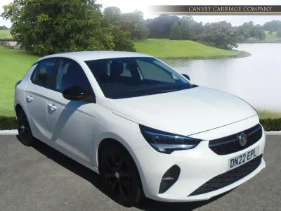 Używany Vauxhall Corsa Edition 75 KM (55 kW) 2022 Biały Hatchback