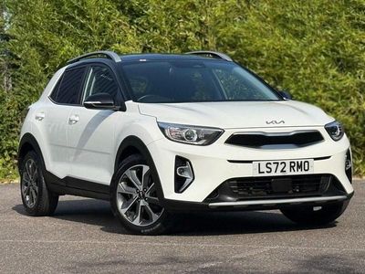 White Used 2022 Kia Stonic SUV | £14,440 (Fair price)