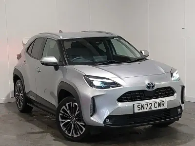Used Toyota Yaris Hybrid 116 HP (85 kW) 2022 Silver Estate