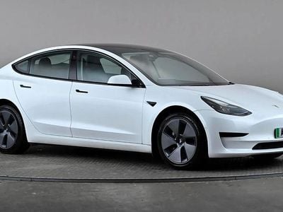 Used Tesla Model 3 Standard Range 180 kW (245 HP) 2022 White Sedan