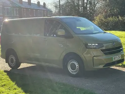 Used VW T7 100 kW (136 HP) 2025 Green Van