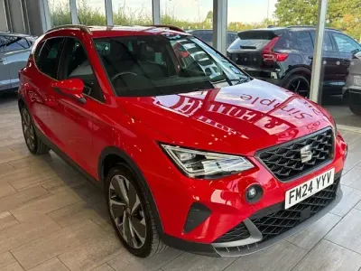 Used Seat Arona FR Sport 150 HP (110 kW) 2024 Red SUV