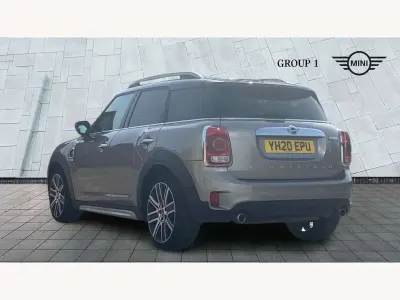 Usado Mini Cooper S Countryman Exclusive 192 HP (141 kW) 2020 Prateado SUV