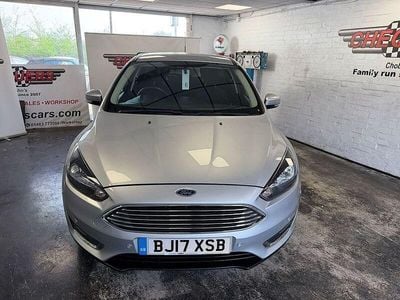 Used Ford Focus Zetec 125 HP (91 kW) 2017 Silver Hatchback