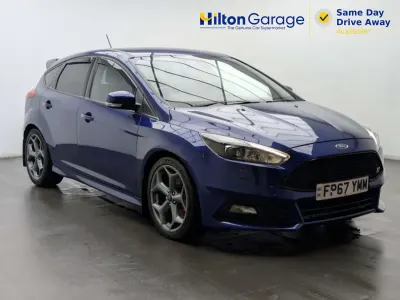 Używany Ford Focus ST 185 KM (136 kW) 2017 Niebieski Hatchback