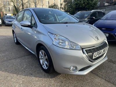 Used Peugeot 208 Active 82 HP (60 kW) 2014 Silver Hatchback