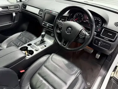 Used VW Touareg R-line 2015 White SUV