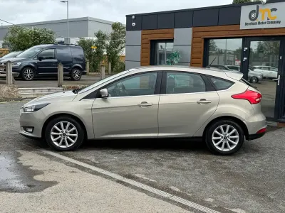 Used Ford Focus Titanium 125 HP (91 kW) 2018 Silver Hatchback