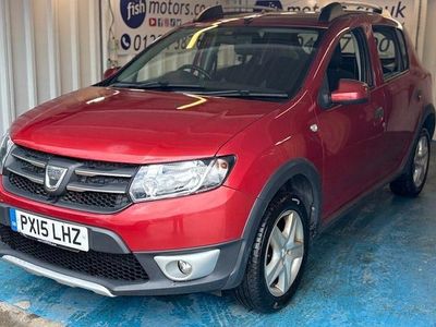Usado Dacia Sandero Lauréate 90 HP (66 kW) 2016 Citadino