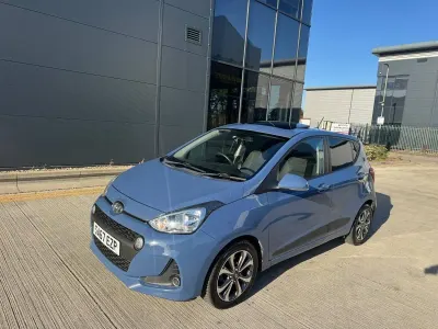 Used Hyundai i10 Premium SE 85 HP (62 kW) 2017 Blue Hatchback