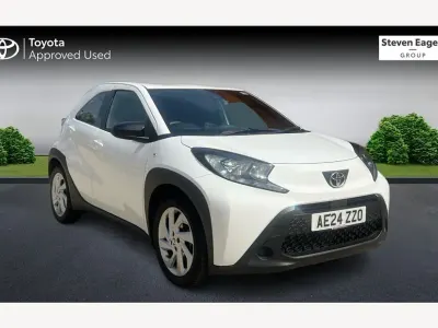 Used Toyota Aygo X PURE 72 HP (52 kW) 2024 White SUV