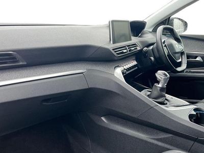 Black Used 2020 Peugeot 5008 Allure MPV | £14,995 (A bit pricey)