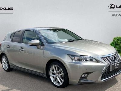 Lexus CT200h