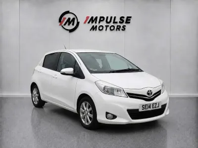 Used Toyota Yaris Trend 101 HP (74 kW) 2014 White Hatchback