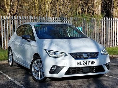 Used Seat Ibiza XCELLENCE 115 HP (84 kW) 2024 White Hatchback