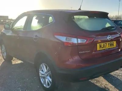 Used Nissan Qashqai Acenta 2017 Red SUV