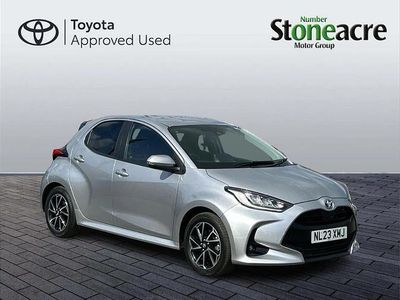 Used Toyota Yaris Hybrid Design 116 HP (85 kW) 2023 Silver Hatchback