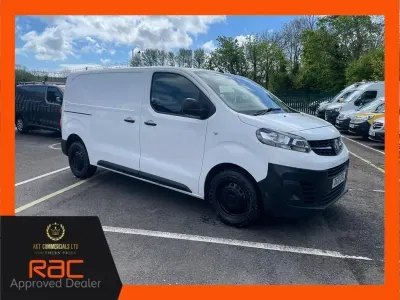 Used Vauxhall Vivaro S 150 HP (110 kW) 2021 White MPV